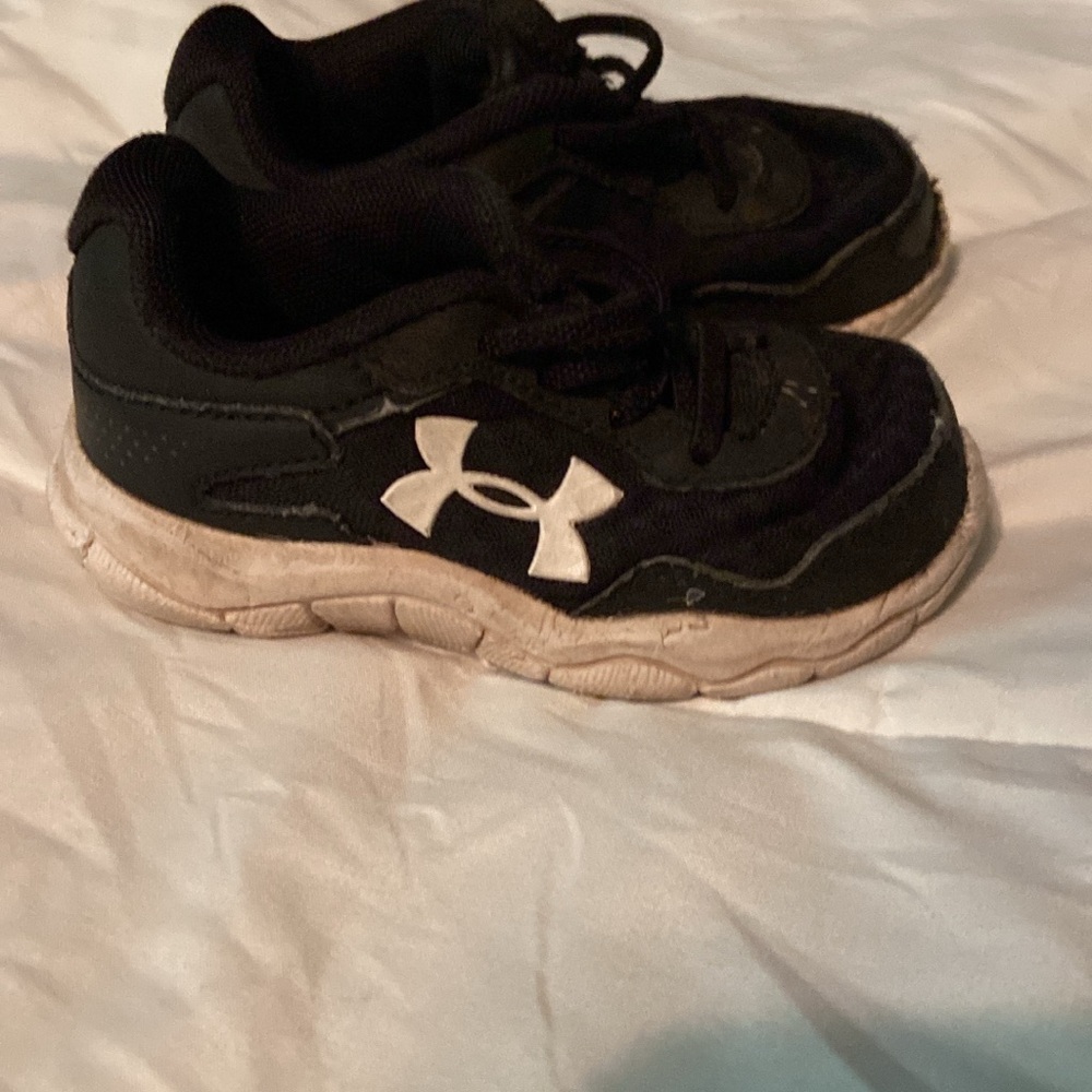 Under Armour black shoes!